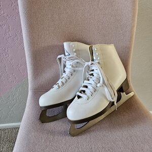 NWOT Glacier by jackson 120 Classic White Women's Figure Ice Skates